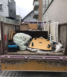 福岡市博多区の対馬小路で、1年以上、誰もお住まいではないお部屋の片付けと不用品回収作業を行いました